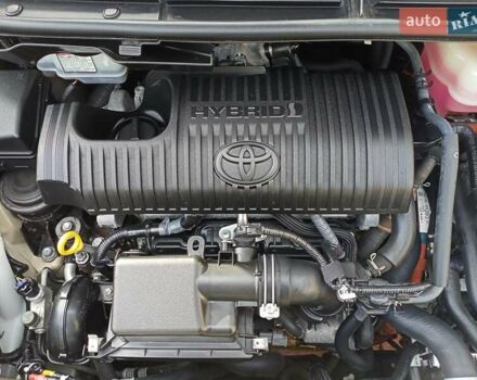 Коричневый Тойота Сиенна, объемом двигателя 1.5 л и пробегом 60 тыс. км за 16500 $, фото 77 на Automoto.ua