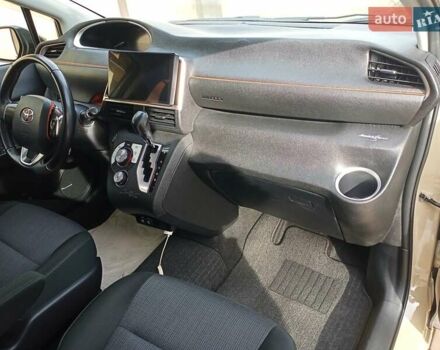 Коричневый Тойота Сиенна, объемом двигателя 1.5 л и пробегом 60 тыс. км за 16500 $, фото 57 на Automoto.ua