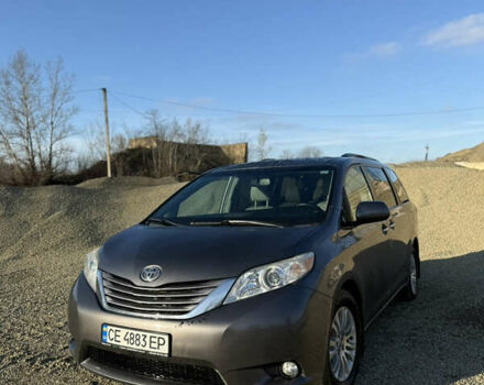 Коричневый Тойота Сиенна, объемом двигателя 3.46 л и пробегом 204 тыс. км за 21000 $, фото 1 на Automoto.ua