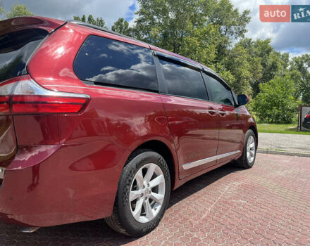 Красный Тойота Сиенна, объемом двигателя 3.5 л и пробегом 90 тыс. км за 24500 $, фото 4 на Automoto.ua