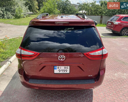 Красный Тойота Сиенна, объемом двигателя 3.5 л и пробегом 90 тыс. км за 24500 $, фото 3 на Automoto.ua