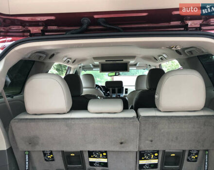 Красный Тойота Сиенна, объемом двигателя 3.5 л и пробегом 90 тыс. км за 24500 $, фото 12 на Automoto.ua