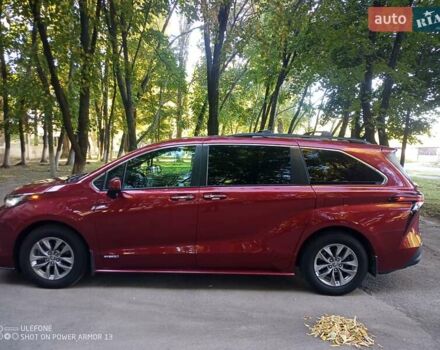 Червоний Тойота Сієнна, об'ємом двигуна 2.49 л та пробігом 112 тис. км за 39300 $, фото 8 на Automoto.ua