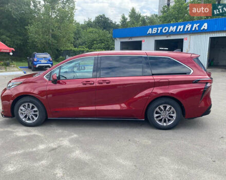 Красный Тойота Сиенна, объемом двигателя 2.49 л и пробегом 96 тыс. км за 35500 $, фото 4 на Automoto.ua