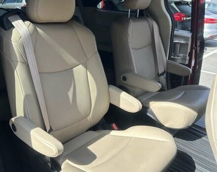 Червоний Тойота Сієнна, об'ємом двигуна 2.49 л та пробігом 112 тис. км за 39300 $, фото 11 на Automoto.ua