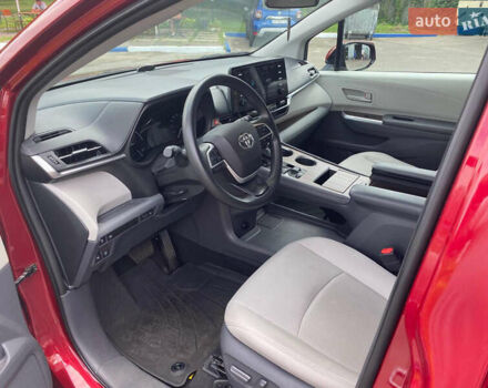Красный Тойота Сиенна, объемом двигателя 2.49 л и пробегом 96 тыс. км за 35500 $, фото 10 на Automoto.ua
