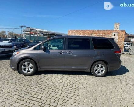 Тойота Сиенна, объемом двигателя 2.7 л и пробегом 200 тыс. км за 14200 $, фото 3 на Automoto.ua