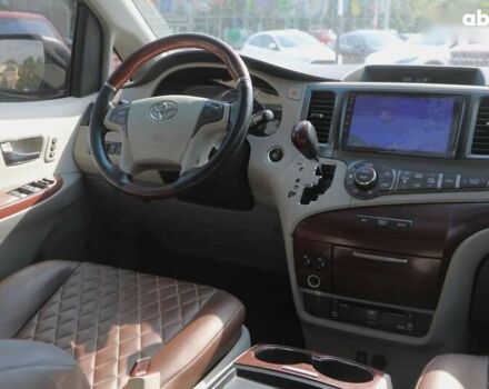 Тойота Сиенна, объемом двигателя 0 л и пробегом 217 тыс. км за 13500 $, фото 11 на Automoto.ua