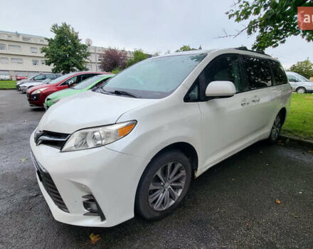 Тойота Сієнна, об'ємом двигуна 3.5 л та пробігом 190 тис. км за 18500 $, фото 4 на Automoto.ua