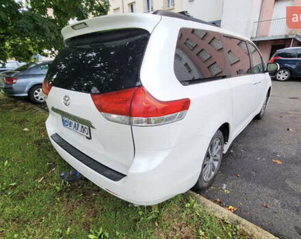 Тойота Сієнна, об'ємом двигуна 3.5 л та пробігом 190 тис. км за 18500 $, фото 5 на Automoto.ua