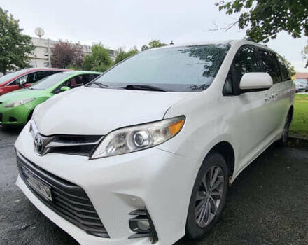 Тойота Сієнна, об'ємом двигуна 3.5 л та пробігом 190 тис. км за 18500 $, фото 2 на Automoto.ua