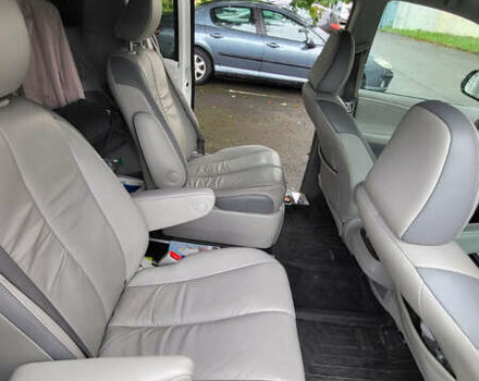Тойота Сієнна, об'ємом двигуна 3.5 л та пробігом 190 тис. км за 18500 $, фото 15 на Automoto.ua
