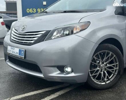 Тойота Сієнна, об'ємом двигуна 0 л та пробігом 280 тис. км за 15490 $, фото 11 на Automoto.ua