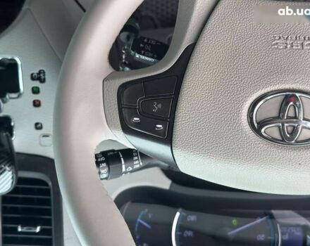 Тойота Сієнна, об'ємом двигуна 0 л та пробігом 280 тис. км за 15490 $, фото 21 на Automoto.ua