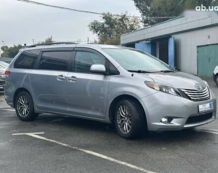 Тойота Сієнна, об'ємом двигуна 0 л та пробігом 280 тис. км за 15490 $, фото 5 на Automoto.ua