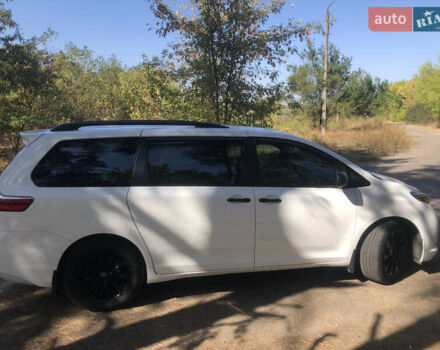 Тойота Сиенна, объемом двигателя 3.46 л и пробегом 160 тыс. км за 19500 $, фото 9 на Automoto.ua