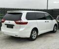 Тойота Сиенна, объемом двигателя 3.5 л и пробегом 221 тыс. км за 15500 $, фото 1 на Automoto.ua
