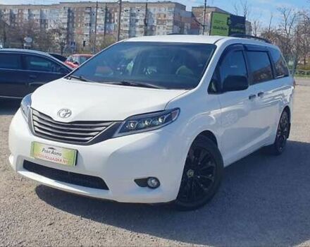 Тойота Сиенна, объемом двигателя 3.5 л и пробегом 168 тыс. км за 17500 $, фото 3 на Automoto.ua