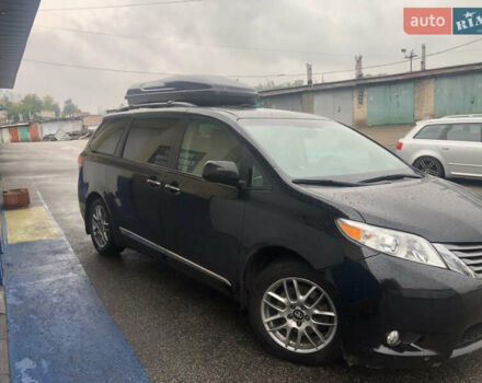Тойота Сієнна, об'ємом двигуна 3.5 л та пробігом 81 тис. км за 27000 $, фото 1 на Automoto.ua