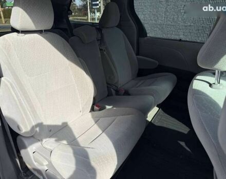 Тойота Сиенна, объемом двигателя 3.5 л и пробегом 105 тыс. км за 15900 $, фото 5 на Automoto.ua
