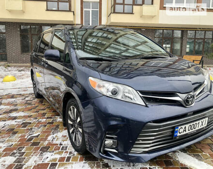 Тойота Сієнна, об'ємом двигуна 3.49 л та пробігом 98 тис. км за 32500 $, фото 1 на Automoto.ua