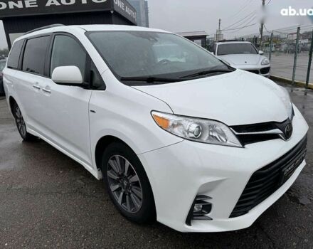 Тойота Сієнна, об'ємом двигуна 3.5 л та пробігом 124 тис. км за 24990 $, фото 4 на Automoto.ua