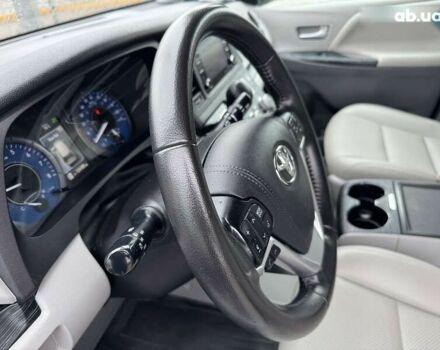 Тойота Сієнна, об'ємом двигуна 3.5 л та пробігом 124 тис. км за 24990 $, фото 13 на Automoto.ua