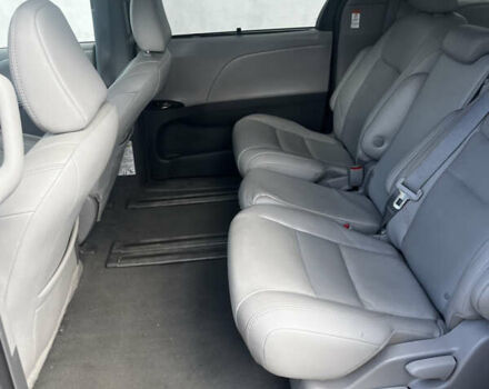 Тойота Сиенна, объемом двигателя 3.5 л и пробегом 95 тыс. км за 27000 $, фото 4 на Automoto.ua