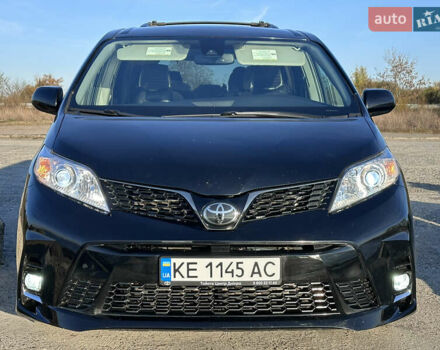 Тойота Сиенна, объемом двигателя 3.46 л и пробегом 43 тыс. км за 30000 $, фото 3 на Automoto.ua