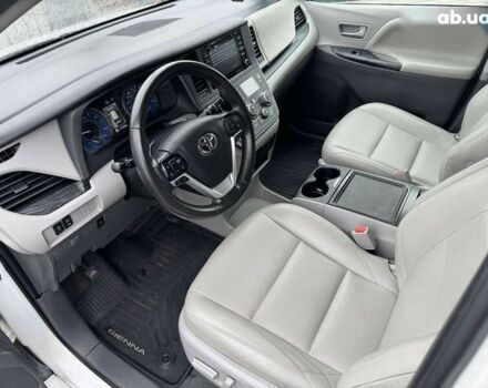 Тойота Сієнна, об'ємом двигуна 3.5 л та пробігом 124 тис. км за 24990 $, фото 11 на Automoto.ua