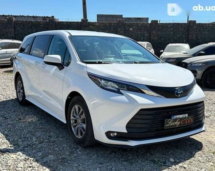 Тойота Сієнна, об'ємом двигуна 0 л та пробігом 59 тис. км за 45800 $, фото 3 на Automoto.ua
