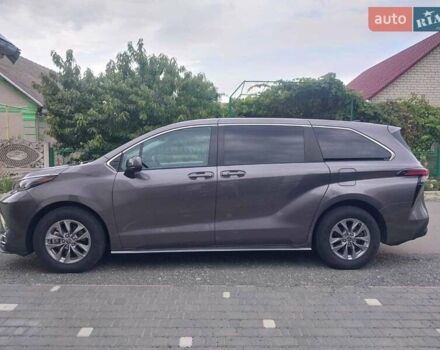Тойота Сиенна, объемом двигателя 2.49 л и пробегом 60 тыс. км за 49999 $, фото 3 на Automoto.ua