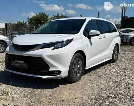 Тойота Сієнна, об'ємом двигуна 0 л та пробігом 59 тис. км за 45800 $, фото 5 на Automoto.ua