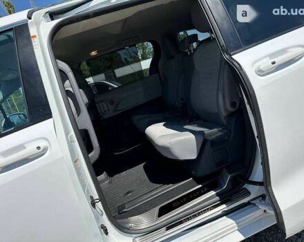Тойота Сієнна, об'ємом двигуна 0 л та пробігом 59 тис. км за 45800 $, фото 16 на Automoto.ua
