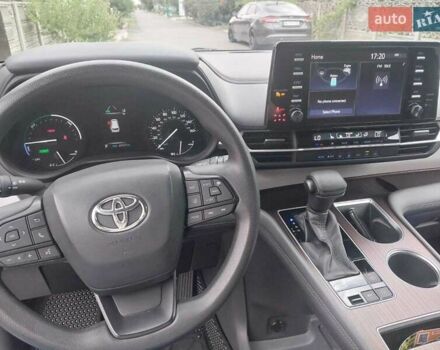 Тойота Сиенна, объемом двигателя 2.49 л и пробегом 60 тыс. км за 49999 $, фото 6 на Automoto.ua