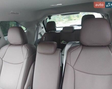 Тойота Сиенна, объемом двигателя 2.49 л и пробегом 60 тыс. км за 49999 $, фото 9 на Automoto.ua