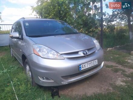 Тойота Сиенна 2005 в Лозовой на Automoto.ua Тойота Сиенна, объемом двигателя 0 л и пробегом 409 тыс. км за 8000 $, фото 1 на Automoto.ua