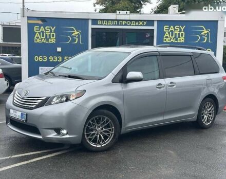 Тойота Сієнна, об'ємом двигуна 0 л та пробігом 280 тис. км за 15490 $, фото 1 на Automoto.ua