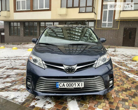 Тойота Сієнна, об'ємом двигуна 3.49 л та пробігом 98 тис. км за 32500 $, фото 1 на Automoto.ua