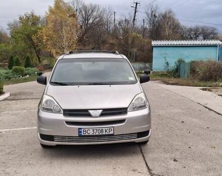 Сірий Тойота Сієнна, об'ємом двигуна 3.3 л та пробігом 270 тис. км за 6999 $, фото 3 на Automoto.ua