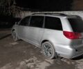 Сірий Тойота Сієнна, об'ємом двигуна 3 л та пробігом 280 тис. км за 10000 $, фото 1 на Automoto.ua