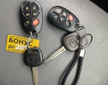 Сірий Тойота Сієнна, об'ємом двигуна 3.3 л та пробігом 320 тис. км за 8400 $, фото 15 на Automoto.ua