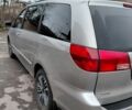 Серый Тойота Сиенна, объемом двигателя 3.3 л и пробегом 280 тыс. км за 6000 $, фото 1 на Automoto.ua
