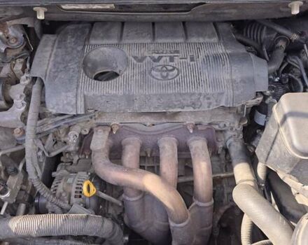 Серый Тойота Сиенна, объемом двигателя 2.7 л и пробегом 198 тыс. км за 11000 $, фото 21 на Automoto.ua