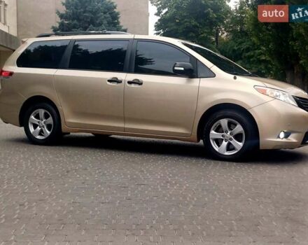 Сірий Тойота Сієнна, об'ємом двигуна 2.7 л та пробігом 186 тис. км за 12500 $, фото 6 на Automoto.ua