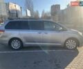 Серый Тойота Сиенна, объемом двигателя 3.5 л и пробегом 227 тыс. км за 13500 $, фото 5 на Automoto.ua