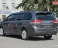 Сірий Тойота Сієнна, об'ємом двигуна 3.5 л та пробігом 217 тис. км за 13000 $, фото 5 на Automoto.ua