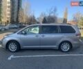 Серый Тойота Сиенна, объемом двигателя 3.5 л и пробегом 227 тыс. км за 13500 $, фото 1 на Automoto.ua
