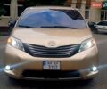 Сірий Тойота Сієнна, об'ємом двигуна 2.7 л та пробігом 186 тис. км за 12500 $, фото 1 на Automoto.ua