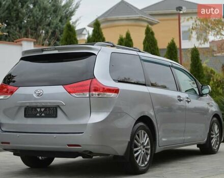 Серый Тойота Сиенна, объемом двигателя 3.46 л и пробегом 203 тыс. км за 17999 $, фото 32 на Automoto.ua